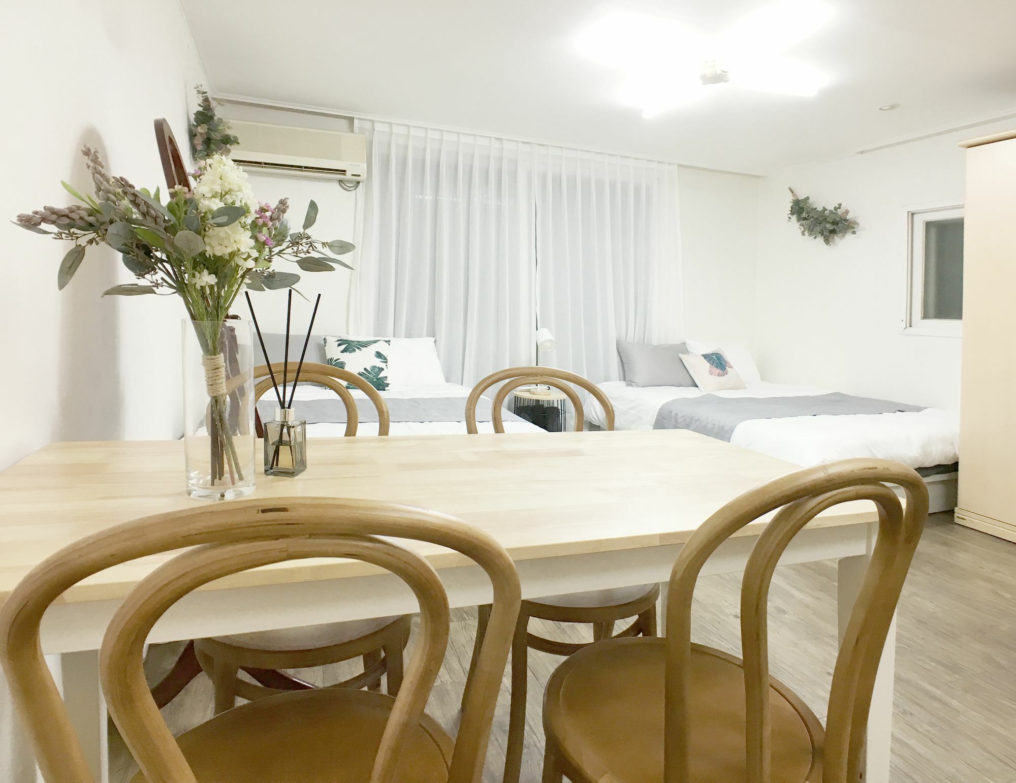 Sunny House Hongik Snt 1Mins Daire Seul Dış mekan fotoğraf