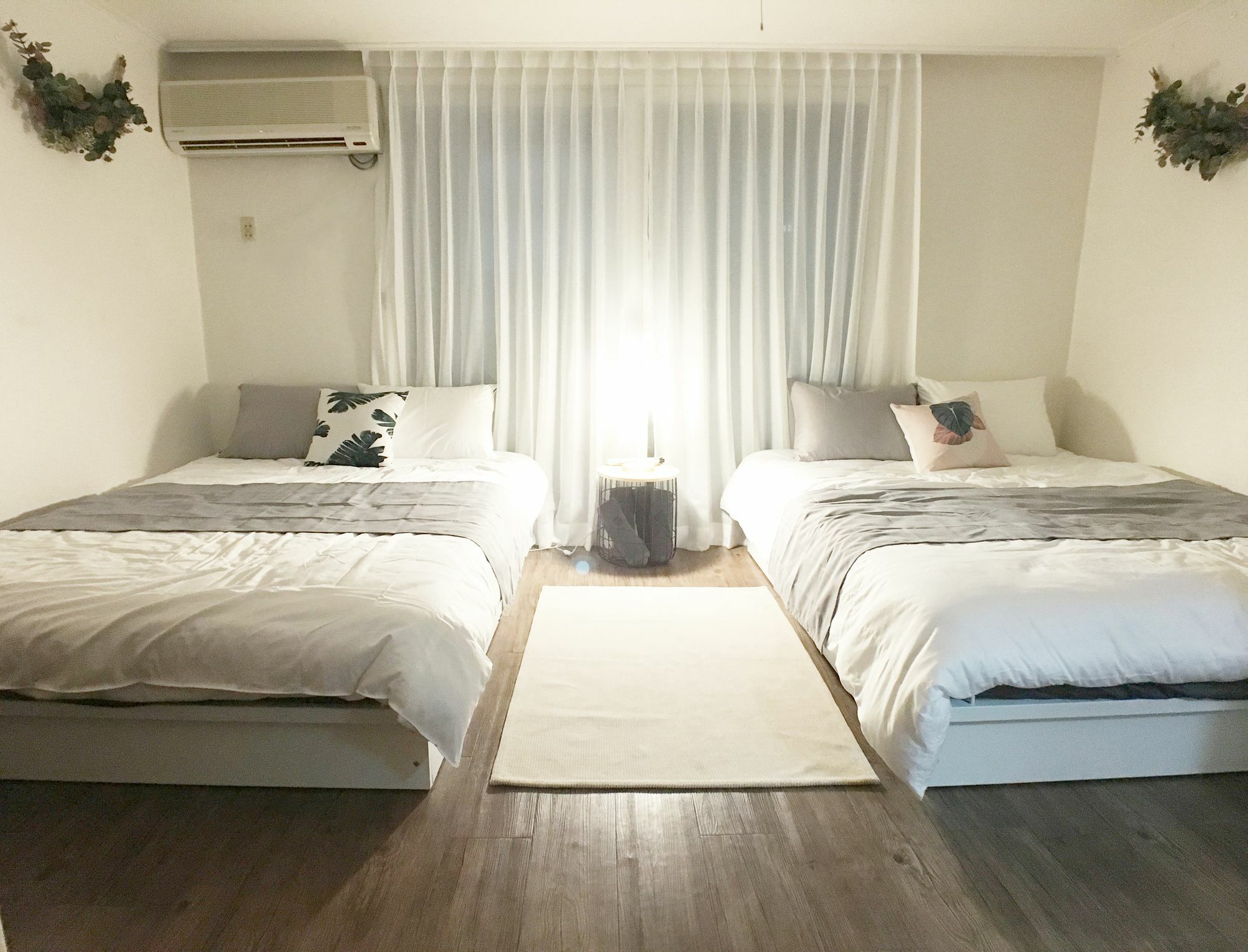 Sunny House Hongik Snt 1Mins Daire Seul Dış mekan fotoğraf